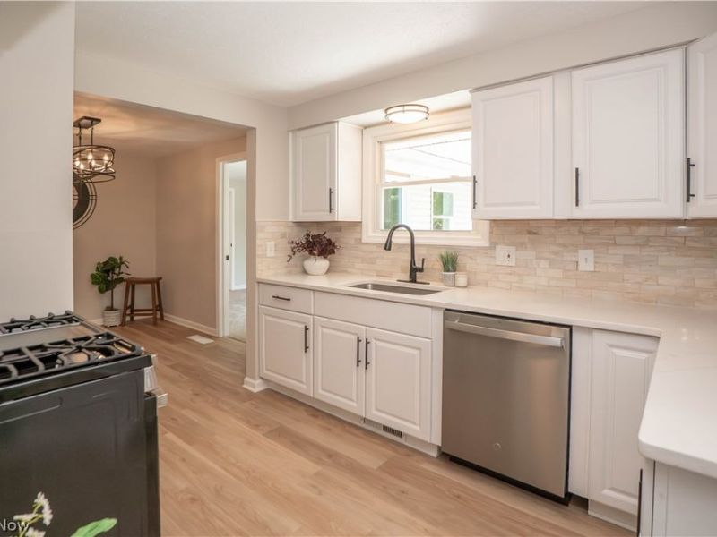 11391 Michelle Drive NW, Canal Fulton, OH 44614 Photo 12