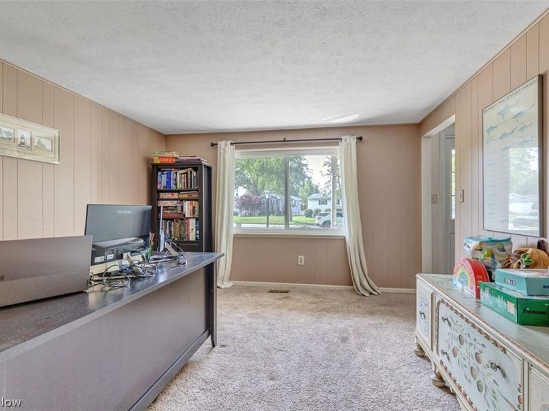 24000 Amesbury Drive , North Olmsted, OH 44070 Photo 15