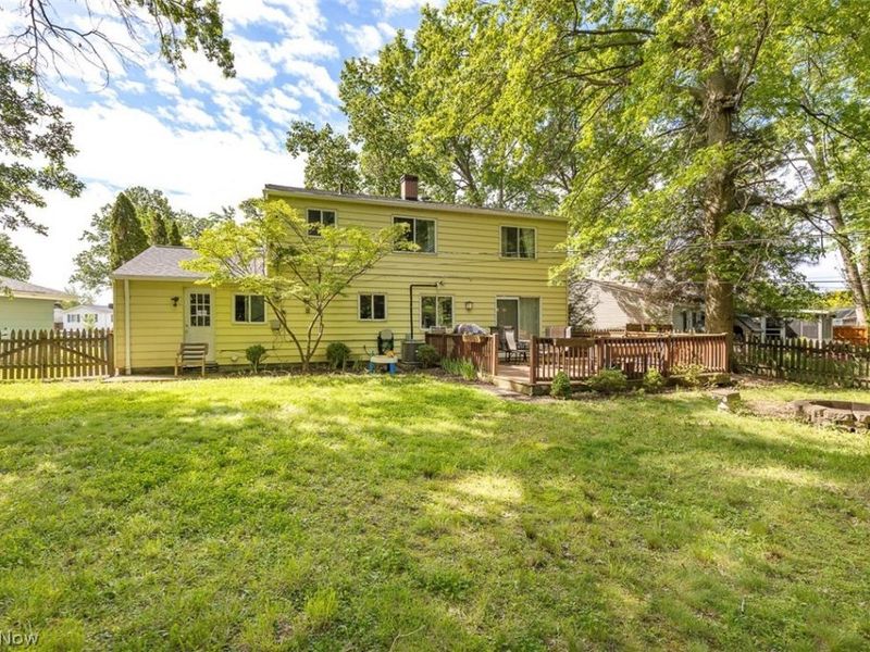 24000 Amesbury Drive , North Olmsted, OH 44070 Photo 30