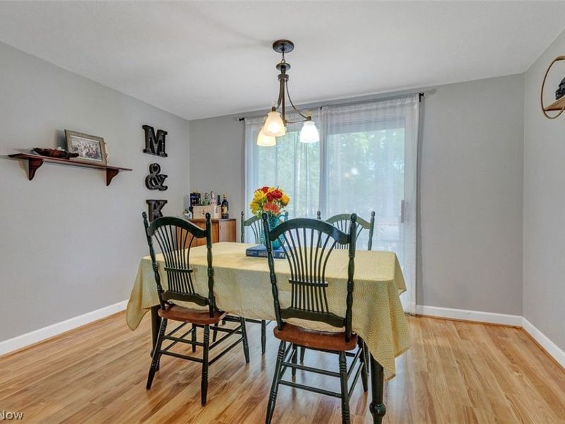 24000 Amesbury Drive , North Olmsted, OH 44070 Photo 7