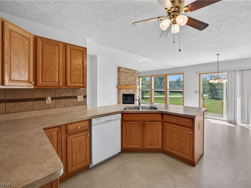 7342 Glengary Drive, Sagamore Hills, OH 44067 Photo 16