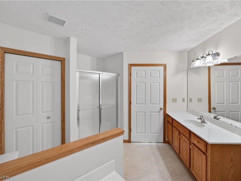 7342 Glengary Drive, Sagamore Hills, OH 44067 Photo 22
