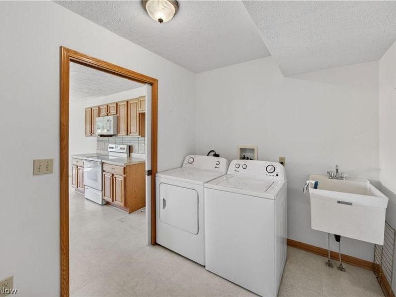 7342 Glengary Drive, Sagamore Hills, OH 44067 Photo 34