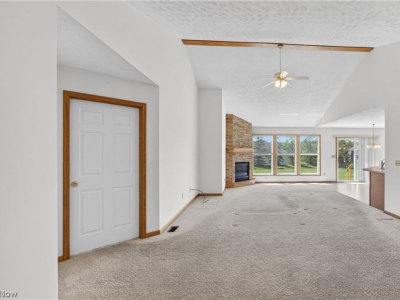 7342 Glengary Drive, Sagamore Hills, OH 44067 Photo 8