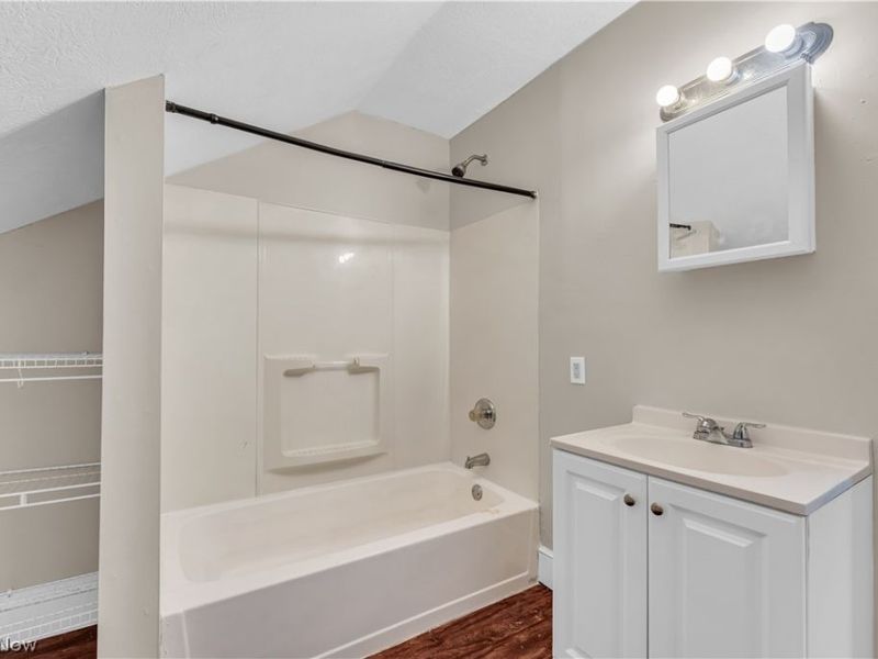 2050 W 83rd Street, Unit 2/UP, Cleveland, OH 44102 Photo 15