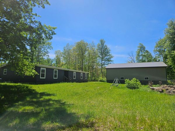 92 N Elm Avenue, White Cloud, MI 49349