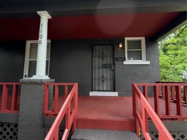 1106 Agnes Avenue, Kansas City, MO 64127