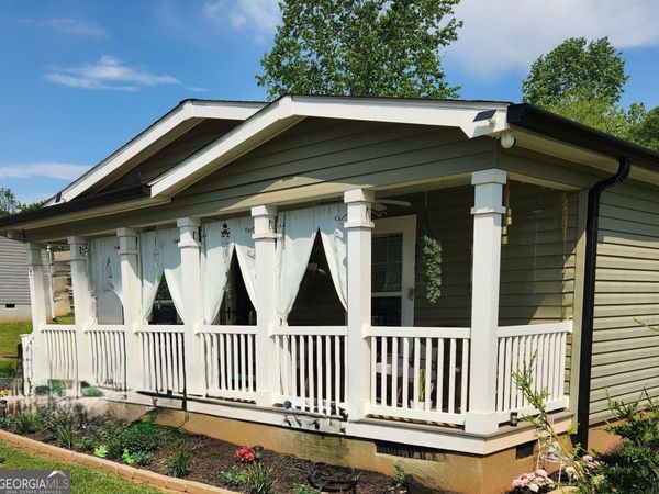 50 Meadowview, Newnan, GA 30263