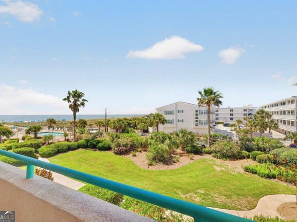 214 Butler Avenue, Unit 205, Tybee Island, GA 31328