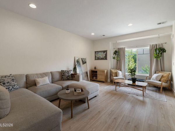 355 Madison Marie Lane, Reno, NV 89503