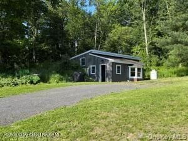 884 Camby Road , Millbrook, NY 12545