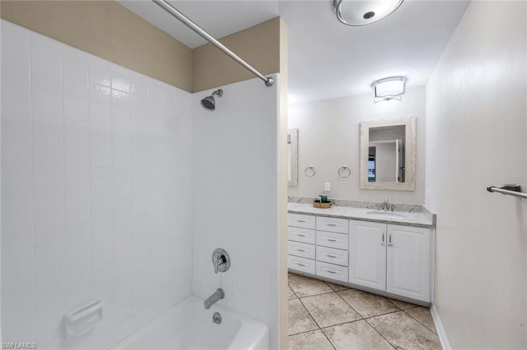 4548 SE 11th Pl, Cape Coral, FL 33904 Photo
