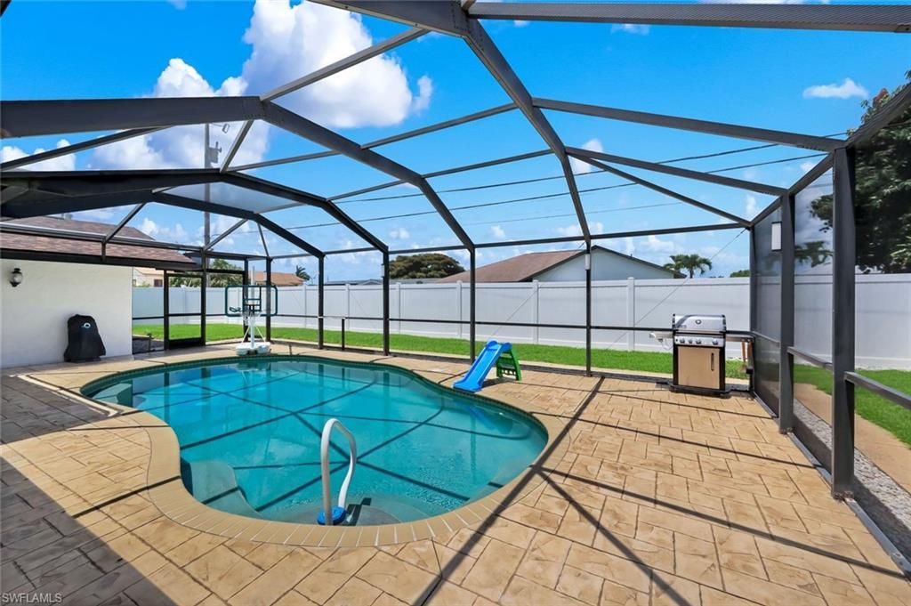 4548 SE 11th Pl , Cape Coral, FL 33904 Photo