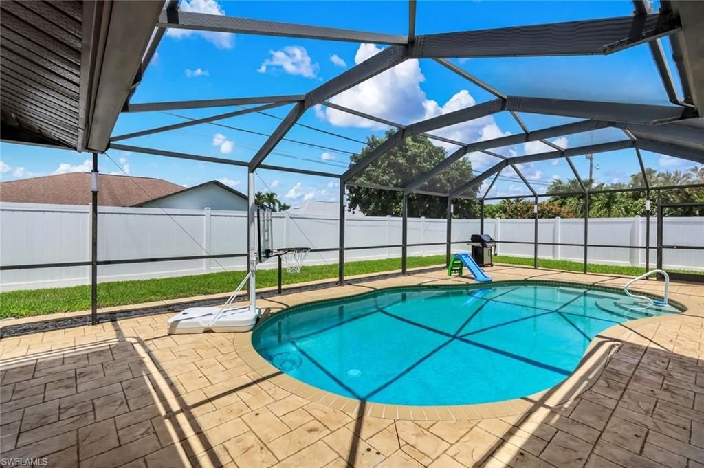 4548 SE 11th Pl , Cape Coral, FL 33904 Photo