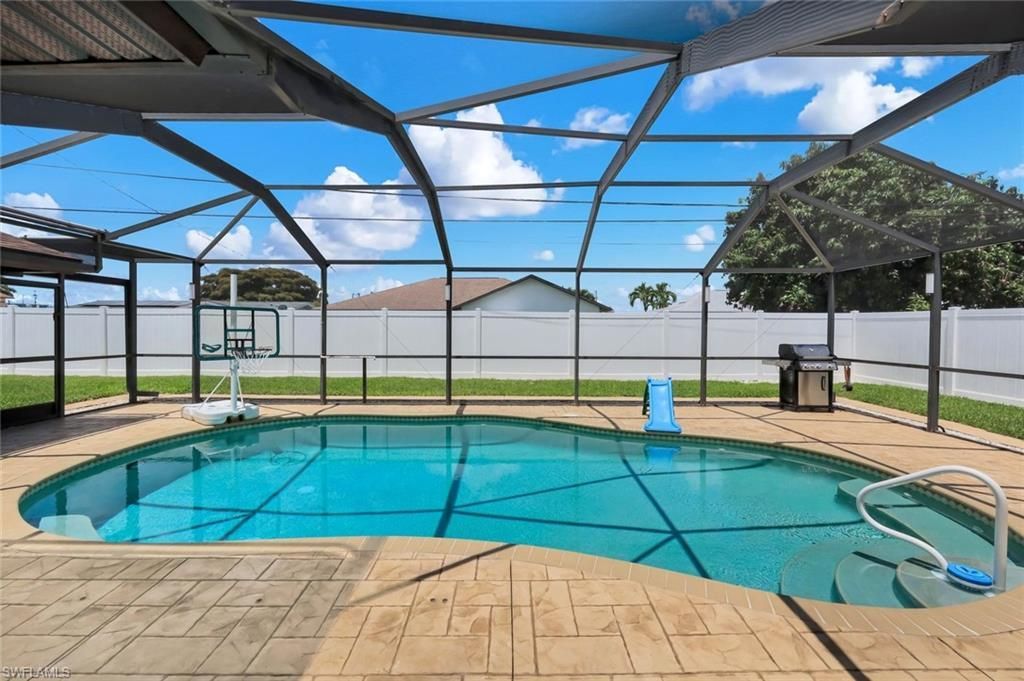 4548 SE 11th Pl , Cape Coral, FL 33904 Photo