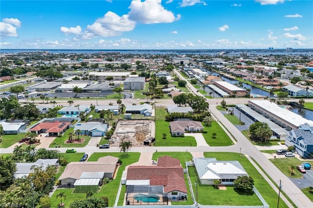 4548 SE 11th Pl, Cape Coral, FL 33904 Photo