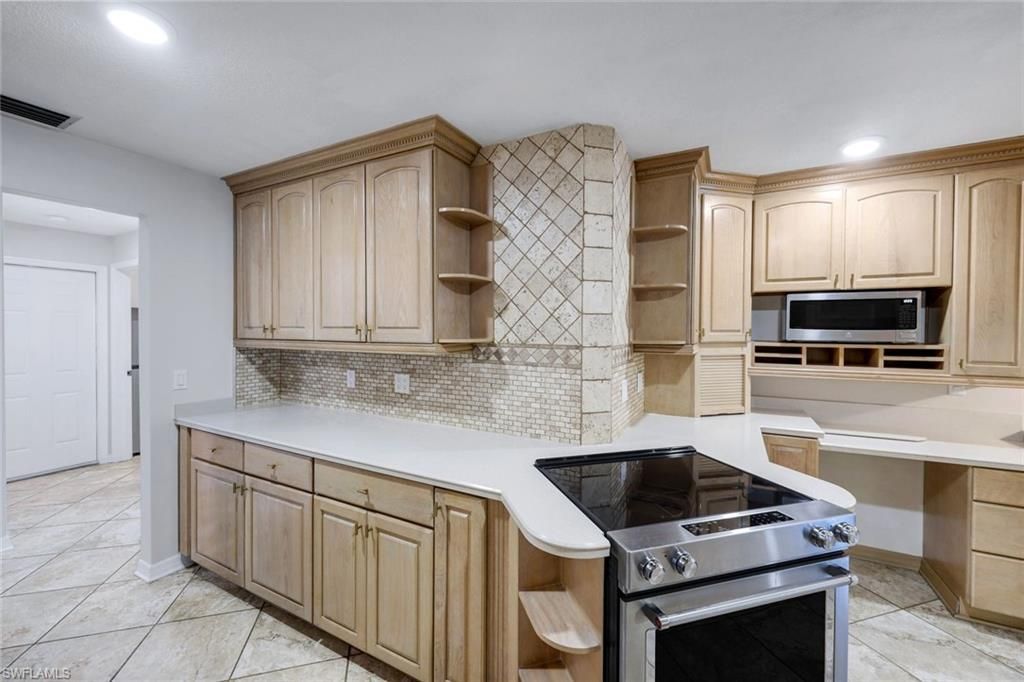 4548 SE 11th Pl , Cape Coral, FL 33904 Photo