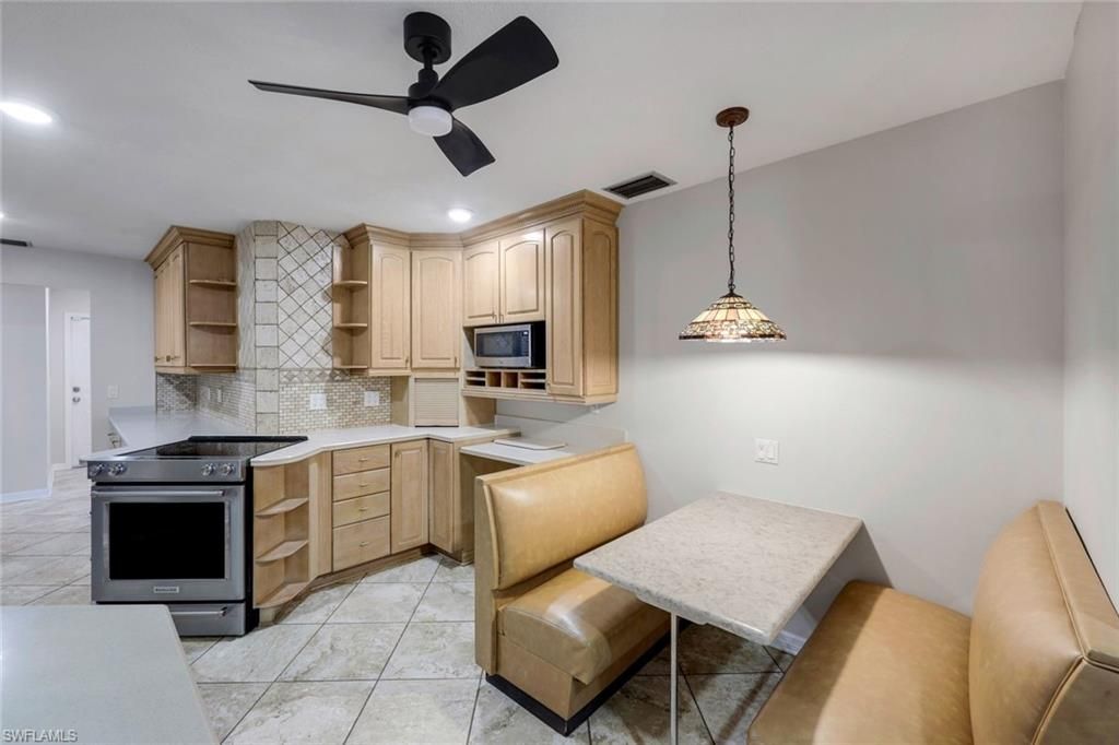 4548 SE 11th Pl , Cape Coral, FL 33904 Photo