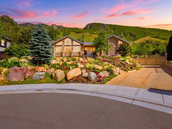 7379 S SILVER KING CIR , Cottonwood Heights, UT 84121