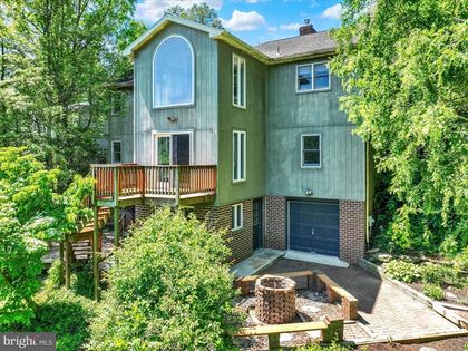 329 SHASTA DRIVE York, PA 17402