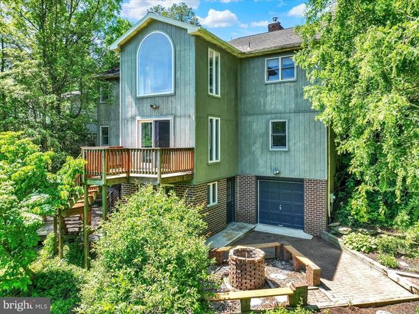 329 SHASTA DRIVE , YORK, PA 17402