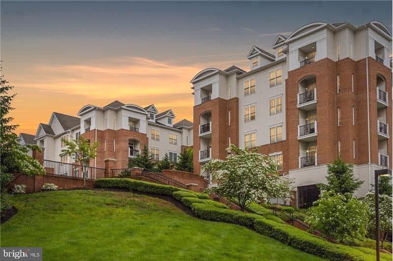300 W ELM STREET, CONSHOHOCKEN, PA 19428