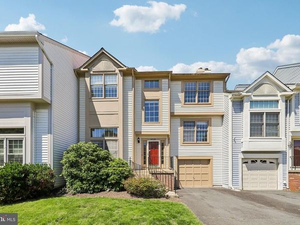 6520 PALISADES DRIVE, CENTREVILLE, VA 20121