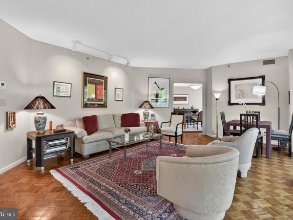 5600 WISCONSIN AVENUE, Unit 1-207, CHEVY CHASE, MD 20815
