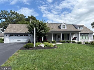 957 MONDALE ROAD, BIRD IN HAND, PA 17505
