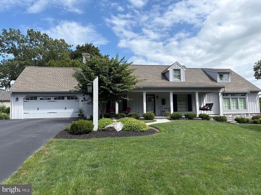 957 Mondale Road, Bird in Hand, PA 17505 Main Photo
