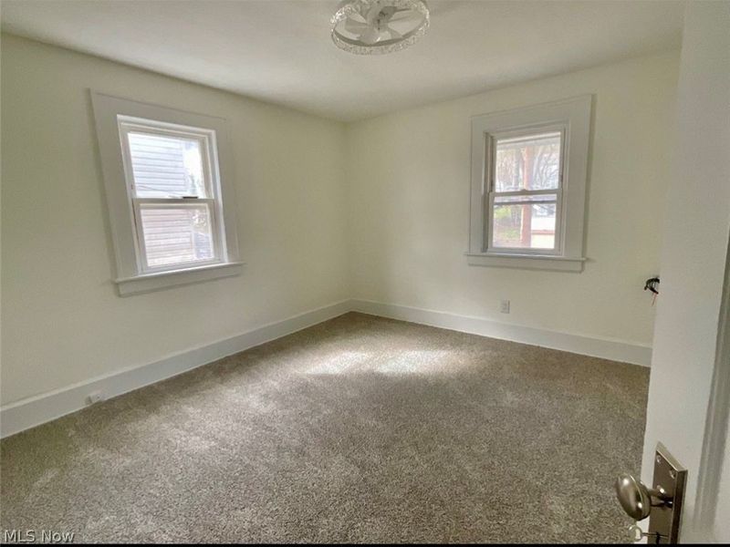 569 Barwell Street, Akron, OH 44303 Photo 16