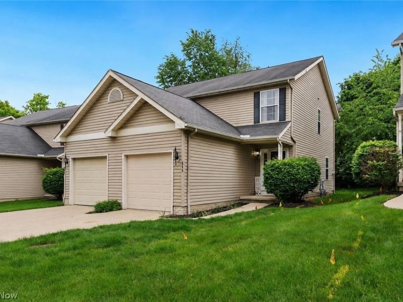 606 Birch Hill Drive, Medina, OH 44256 Photo 2