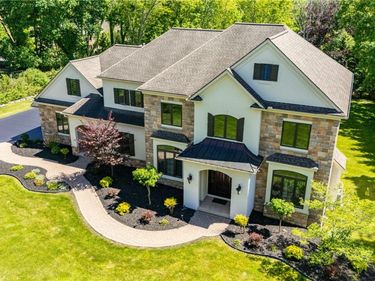 488 Clover Hills Drive , Rochester, NY 14618