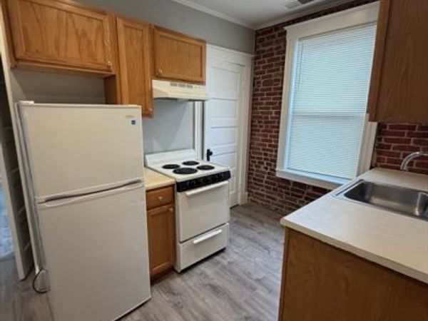 250 Washington St, Unit 7, Salem, MA 01970