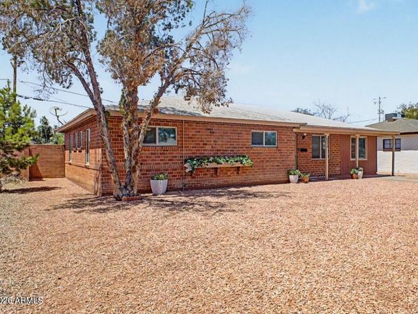 2344 W MITCHELL Drive, Phoenix, AZ 85015