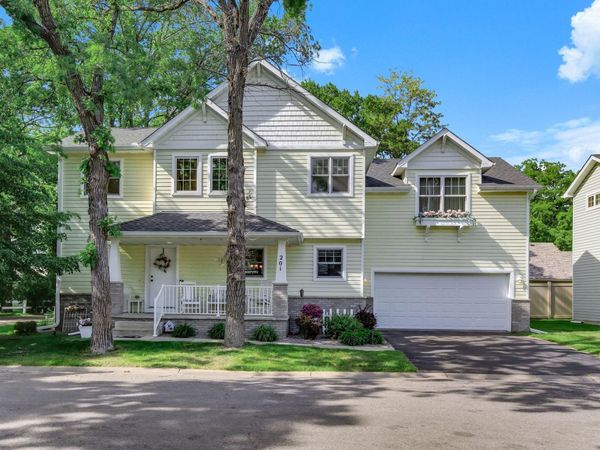 201 Montana Avenue , Big Lake, MN 55309