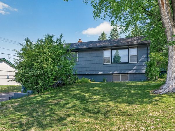 765 Rose Place, Roseville, MN 55113