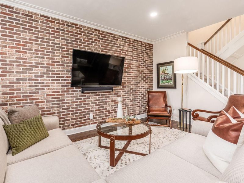 1098 Oregon Avenue , Unit 2, Columbus, OH 43201 Photo 7