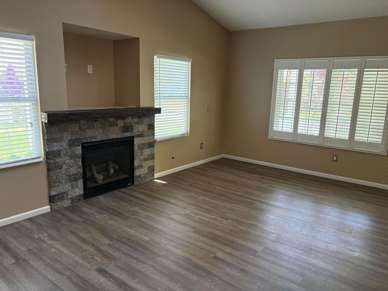 4025 Summerstone Drive, Columbus, OH 43230 Photo 4