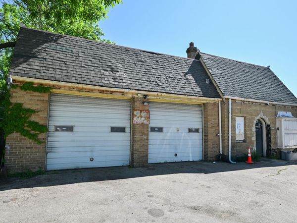 4870 W Fond Du Lac Ave, Milwaukee, WI 53216