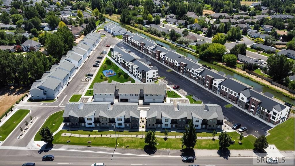 802 E Sunnyside Road, Unit 101, Idaho Falls, ID 83401 Main Photo