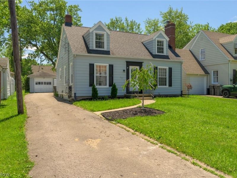 257 Maywood Drive , Youngstown, OH 44512 Photo 3