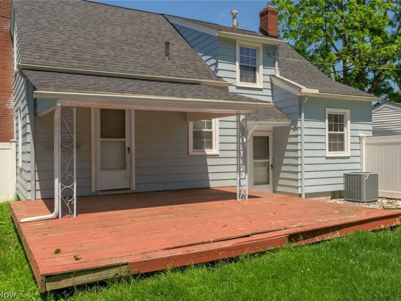 257 Maywood Drive , Youngstown, OH 44512 Photo 8