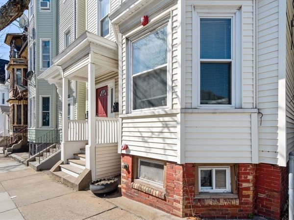 224 Lexington St, Unit 2, Boston, MA 02128
