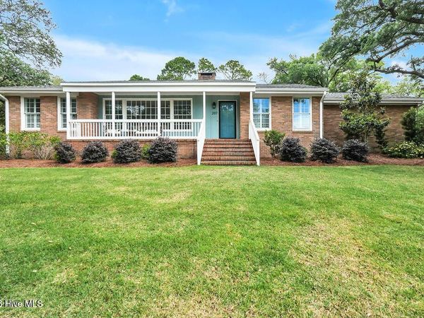 207 River Drive, Southport, NC 28461