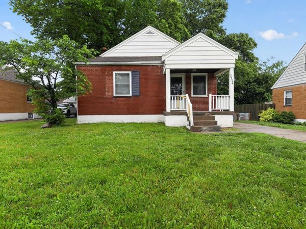 1712 norcol, North College Hill, OH 45231