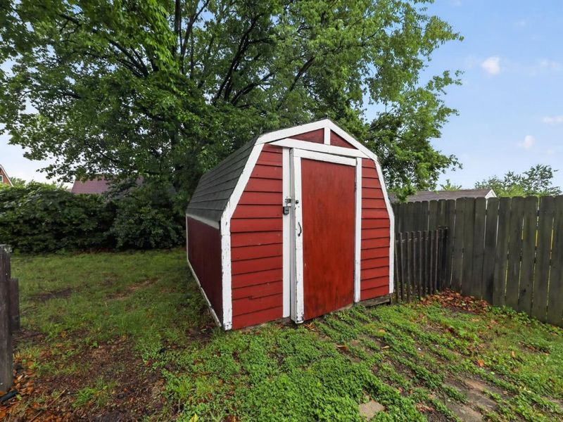 1712 norcol, North College Hill, OH 45231 Photo 5