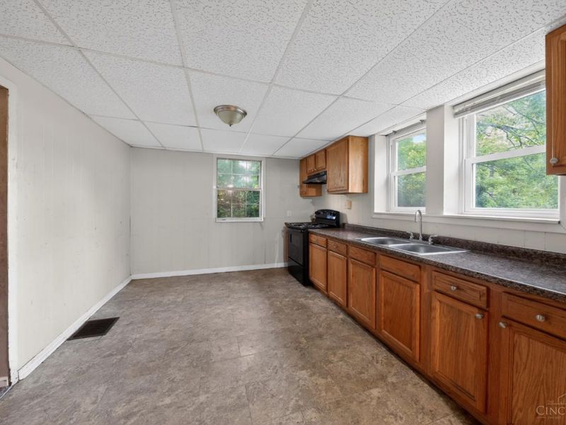 1312 W Loveland Avenue, Loveland, OH 45140 Photo 17