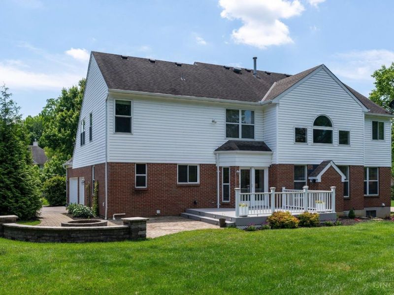 5038 Midfield Road, Union Twp, OH 45244 Photo 2