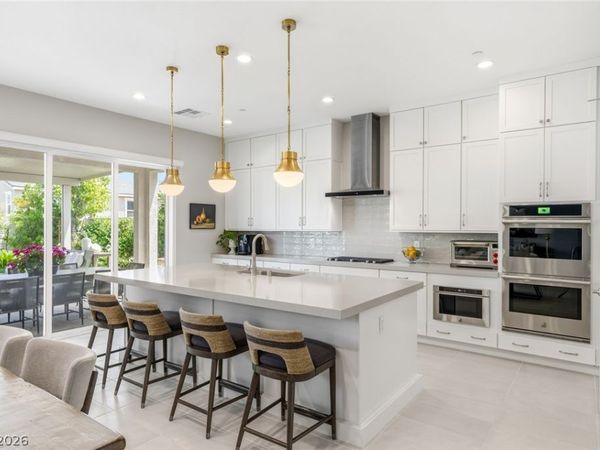 10196 Sequoia Glen Avenue , Las Vegas, NV 89166